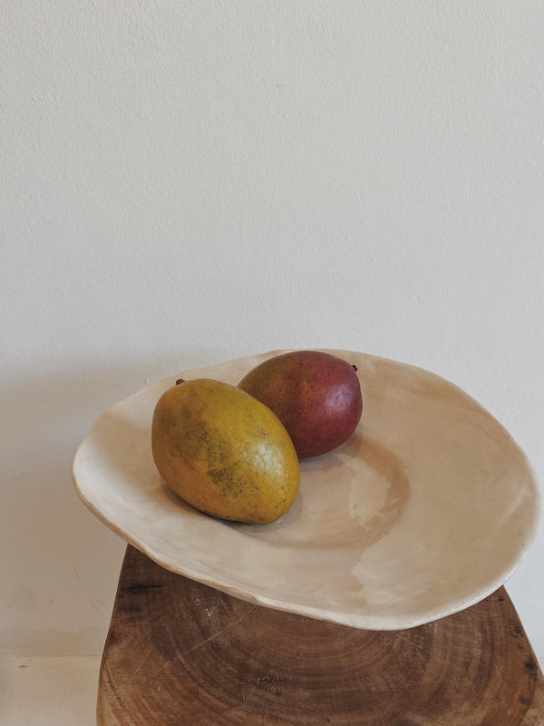 Elevated platter