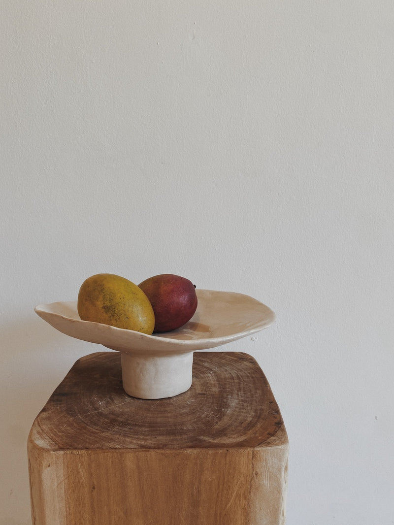 Elevated platter