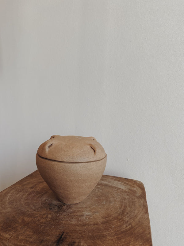 Lidded vessel