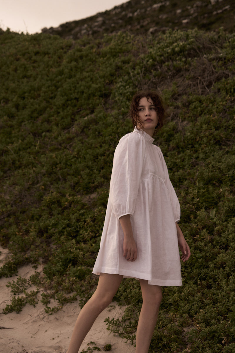 The Yūgen dress | White