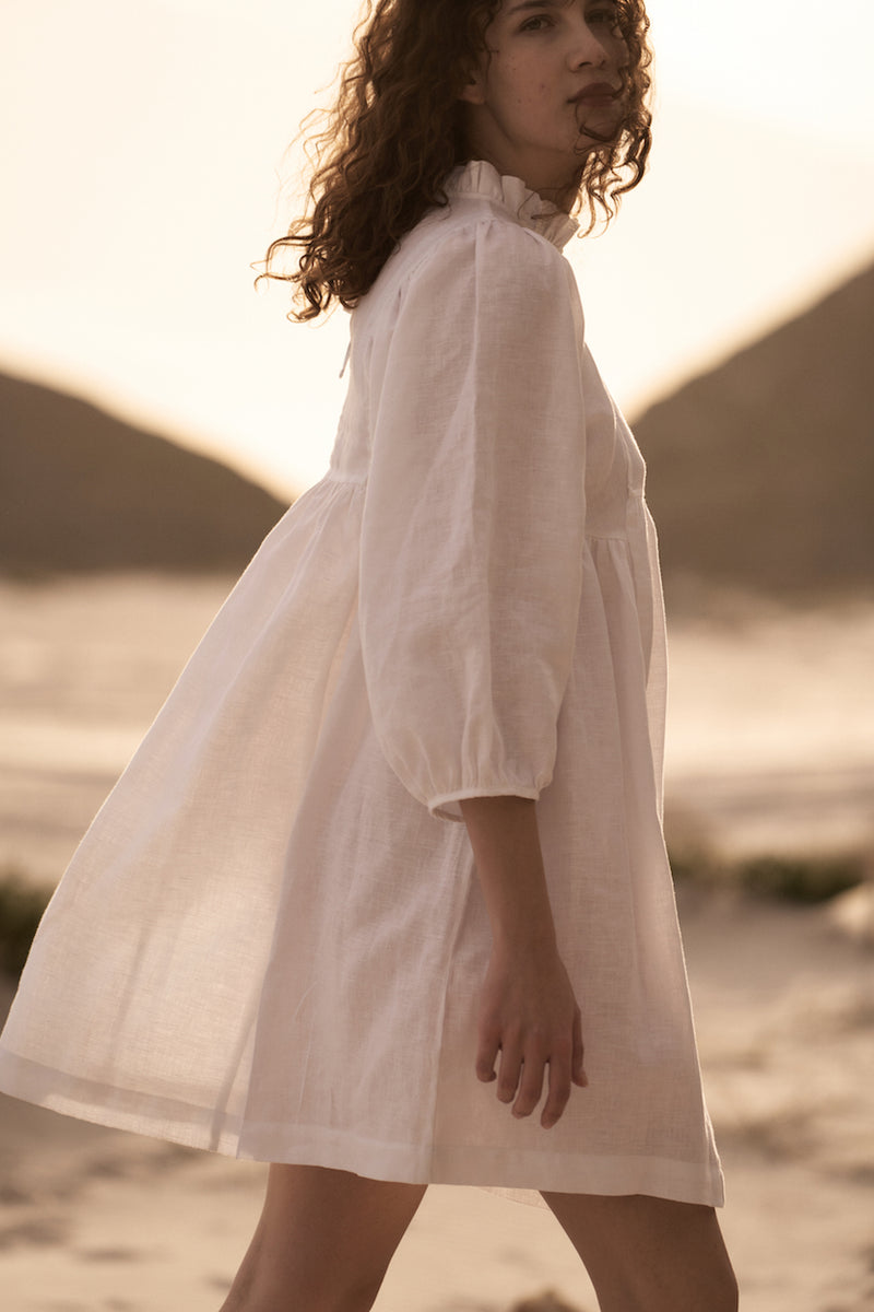 The Yūgen dress | White