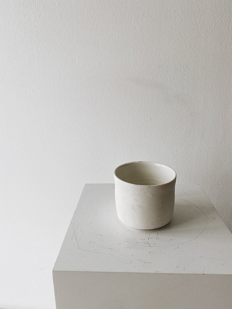 Porcelain mugs (set of 2)